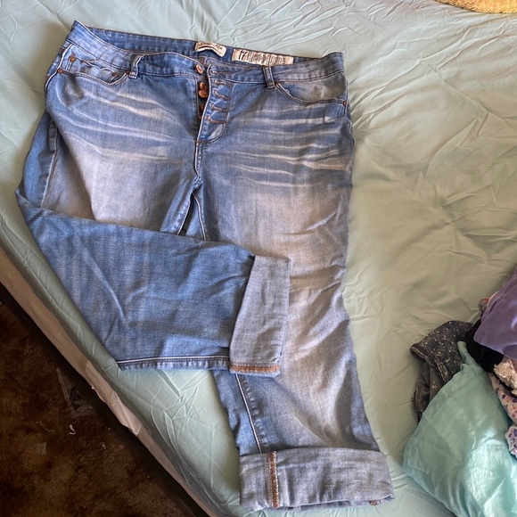 Indigo Rein Juniors Capricropped Jeans 